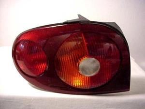 Dacia Achterlicht links vanaf 5e maand 1999 COUPE