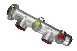 Ford Hoofdremcilinder AM0236