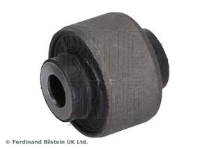 Nissan Draagarmrubber