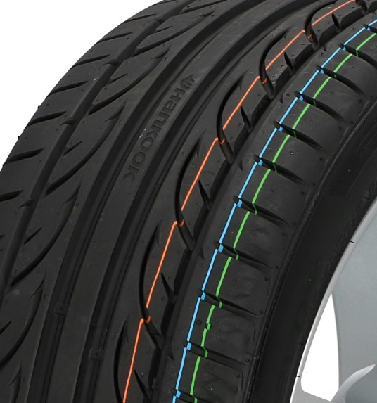 Hankook Ventus V12 Evo2 K120 235/35R19
