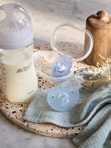 Philips Avent Set van 2 fopspenen voor pasgeborene van Philips  Soothie C½ur lichtblauw + blauw