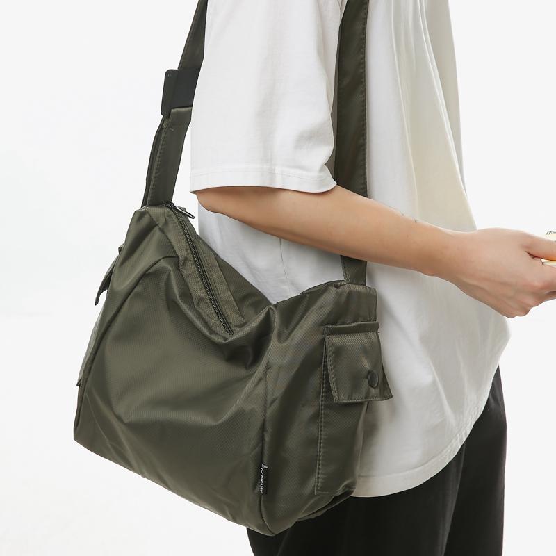 Kuluosidi Heren Effen Kleur Schoudertas Dames Nylon Crossbody Tas Grote Capaciteit Messenger Bag zwart