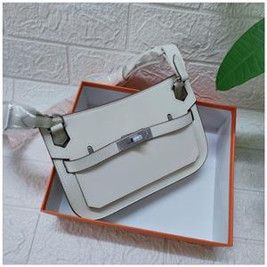 VantaGoods 2024 Mini Lock Gypsy-tas: Modieuze toplaag van koeienhuid schouder- en koerierstas voor vrouwen 22 CM