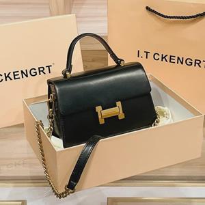 VantaGoods Elegante lichte luxe vierkante ketting schoudertas - Veelzijdig en modieus voor vrouwen zwart