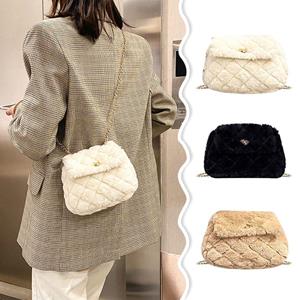 Junyixin Large capacity Luxury Lambswool Shoulder Bag Chain Lock Design Ladies Handbags wit