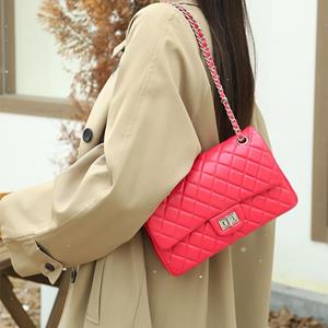 VantaGoods Schoudertas van schapenvacht met ruitvormige ketting - 2025 herfst/winter forensentas, all-match, kleine vierkante high-end dames messenger bag 26x8x15 cm (LxWxH)
