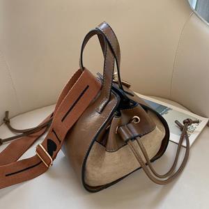 Fancy Lady Frosted tas voor dames, veelzijdige crossbody tas, modieuze retro brede emmertas in Hong Kong-stijl one size bruin