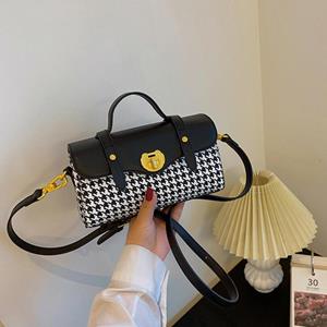 Fancy Lady 2024 Nieuwe high-end textuur retro kussentas, nicheontwerp, modieus temperament, woon-werkverkeer Cross-body damestas met één schouder
