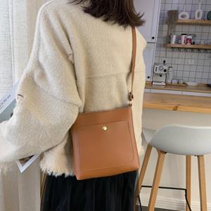 Sports Trend Bag Populaire crossbodytas met textuur voor nichevrouwen, modieuze crossbodytas met één schouder voor dames, veelzijdige kleine vierkante tastrend one size wit