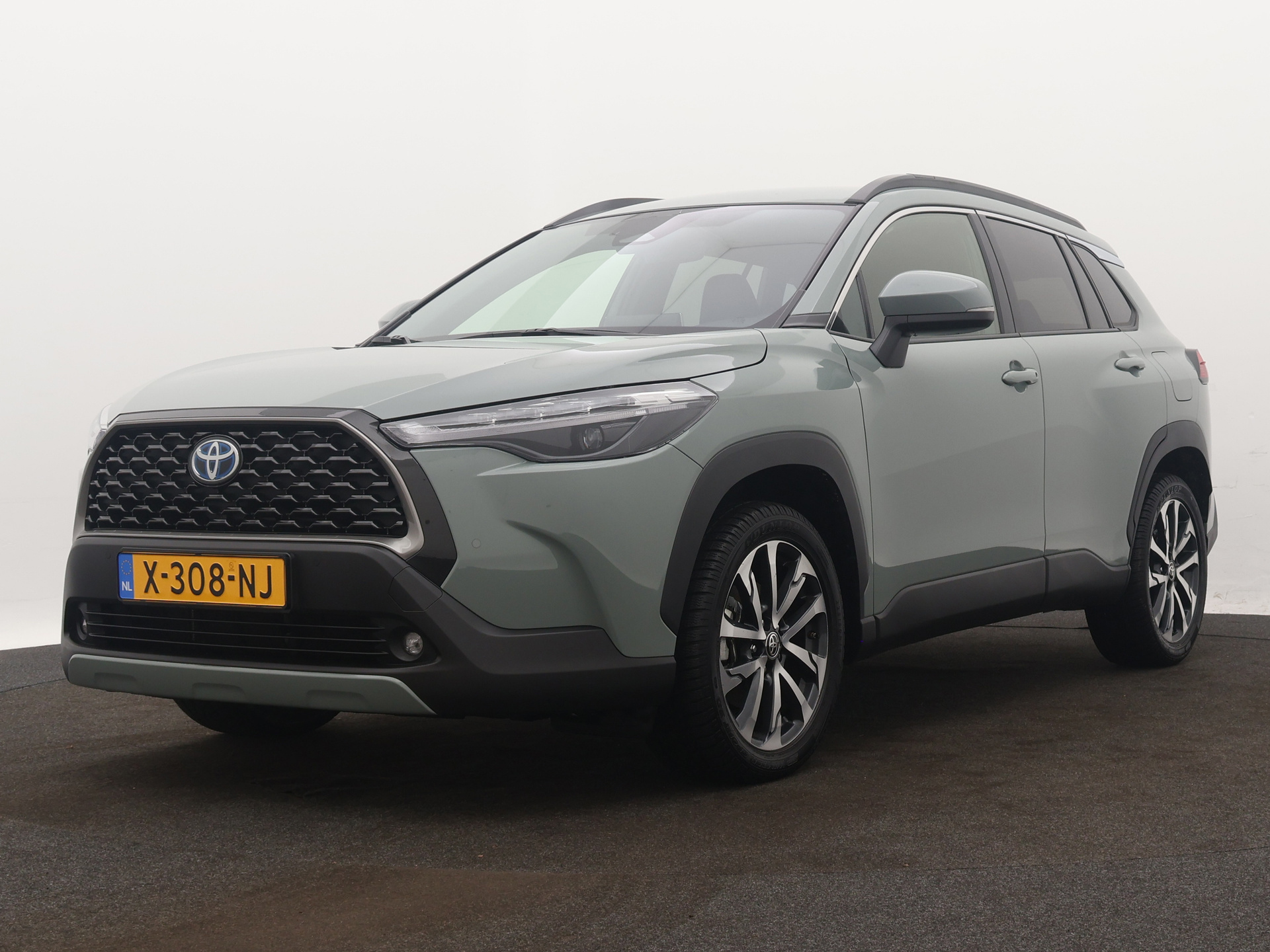 Toyota Corolla Cross Hybrid 140 Style