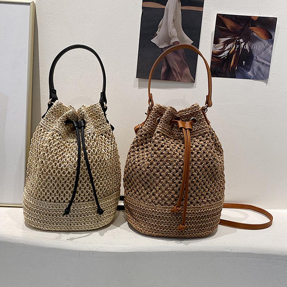 Framont Fashion House Zomer Dames Handtassen Trekkoord Stro Strand Crossbody Tassen Verstelbare Band Mode Casual Eenvoudig Elegant voor Weekend Vakantie bruin