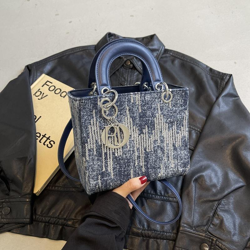 Framont Fashion House High-end niche tas dames zomer 2024 nieuwe veelzijdige mode messenger bag dames populaire draagbare Princess Diana tas zwart