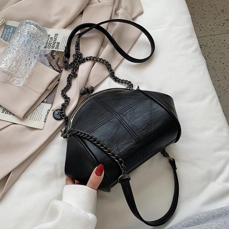 Your favorite bag Vintage Shell Crossbody Messenger Bag Tassen Voor Vrouwen 2023 Retro Kleine Pu Leer Dame Keten Merk Schoudertassen Handtassen Portemonnee 26x21.5x10.5cm rood