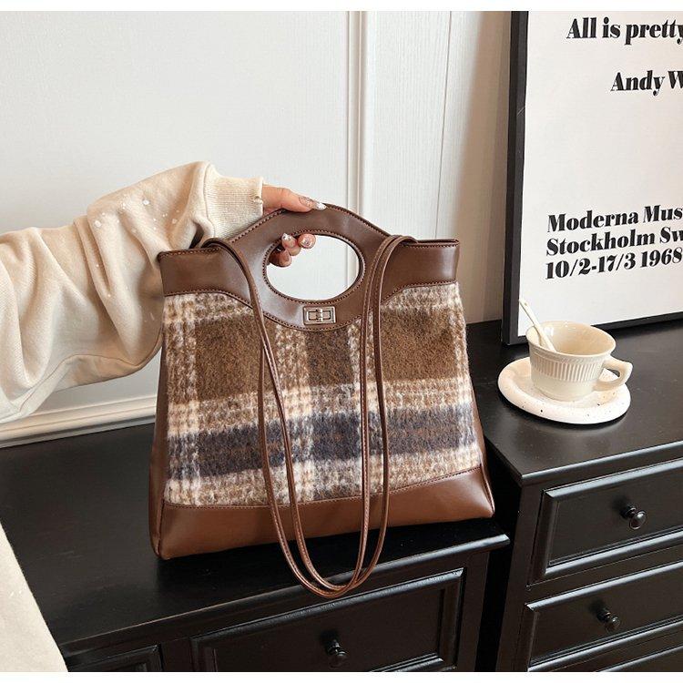 DR-clothing Handtas 2023 Winter Nieuwe Tweed Kleine Vierkante Tas Retro Plaid Enkele Schouder Diagonale Cross Bag Tas Damestas groene geruite kleur