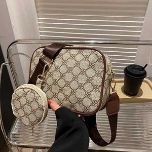 Yogodlns Vintage Patroon Crossbody Tassen voor Dames Schoudertas Trend Kleine Portemonnee en Handtas Luxe Designer Vrouwelijke Vierkante Tas 19.5x7.5x15.5cm kaki