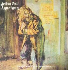   Aqualung