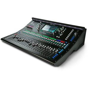 Allen & Heath SQ6 digital mixer