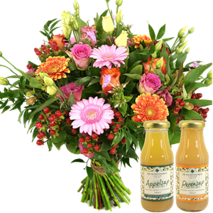 Boeketcadeau Oranje en roze bloemen + sappen gift box