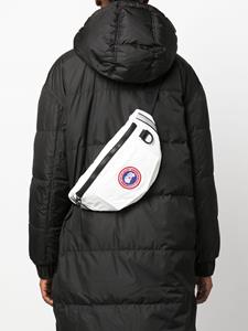 Canada Goose logo-patch belt bag - Wit