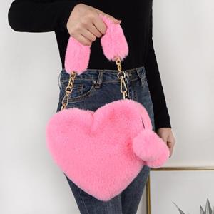 Faux Fur Winter Women Handbags Cute Plush Ladies Heart Shaped Shoulder Bag Cute Female Clutch Purse Love Handbags Messenger