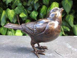 Urnwebshop Zwaar Bronzen Merel Grafdecoratie