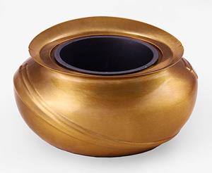 Urnwebshop Verzonken Bronzen Kamelia Design Grafvaas