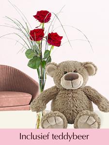 Surprose Drie rode rozen inclusief vaas en teddybeer - Valentijnsdag