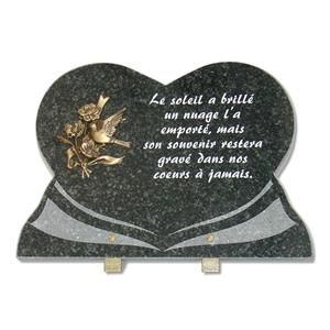 Gedenkartikelen Gedenksteen Hart 30x40cm met bronzen duif en bloemen
