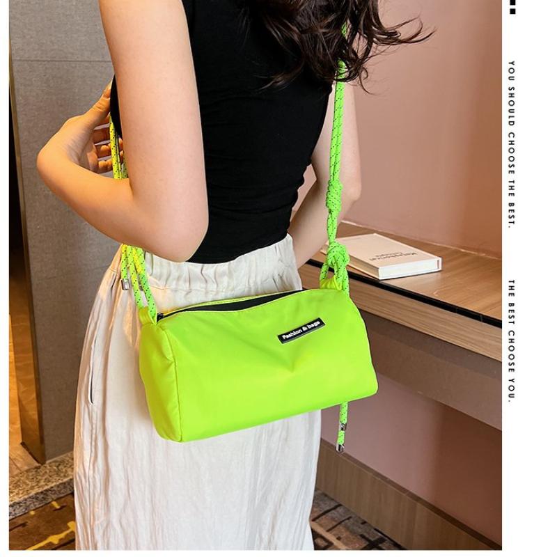 Bagggggg 2023 New Small Ladies Shoulder Bag Solid Color High Quality Nylon Women Messenger Bags Fashion Ladies Mobile Phone Bags Wallet
