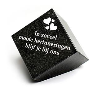 Gedenkartikelen Gedenksteen kubus: In zoveel mooie herinneringen blijf je bij ons