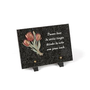 Gedenkartikelen Gedenksteen 18x25cm met bronzen tulpenbos: Dwars door de stille leegte