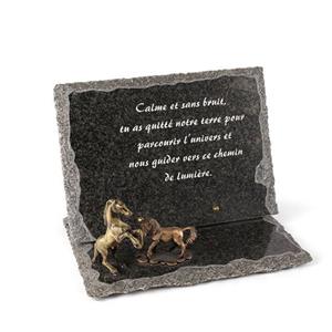 Gedenkartikelen Gedenksteen 25x25cm met gebeitelde omranding en 2 paarden