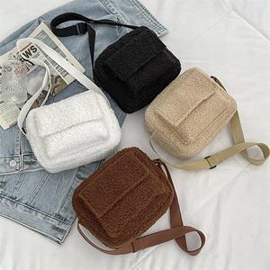 China Car tool Winter eenvoudige mode dames schoudertas lamswollen tas zwart