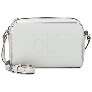 Calvin Klein Sculpted crossbody tas wind chime