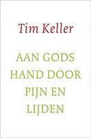 Aan gods hand door pijn en lijden