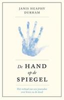 De hand op de spiegel