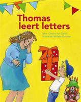 Thomas leert letters