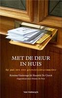 Met de deur in huis