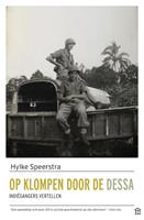 Op klompen door de dessa - Hylke Speerstra