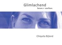  Glimlachend