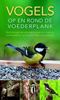 vogels op en rond de voederplank