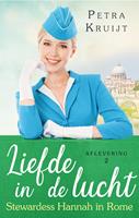 petrakruijt Stewardess Hannah in Rome