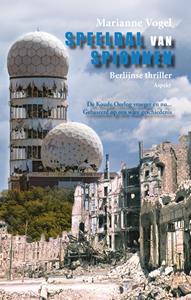 Marianne Vogel Speelbal van spionnen -   (ISBN: 9789464872828)