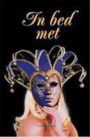 In bed met