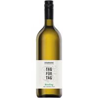 Wein- Und Sektgut-Destillerie Diehl Wein Und Sektgut-Destillerie Diehl Tag Für Tag Riesling Trocken 1L 2019