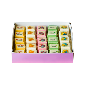 Taarten.nl Petit Fours Assorti Actie doos á 25 stuks met gratis logo