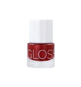 Glossworks Nailpolish ruby on nails