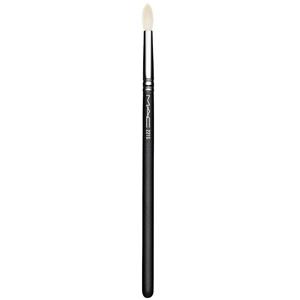 MAC 221S Mini Tapered Blending Brush