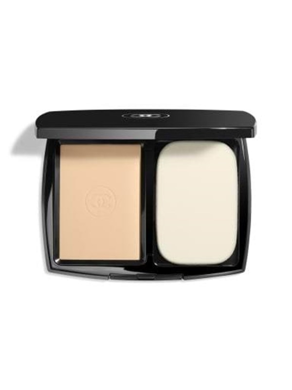 Chanel Langhoudende Uiterst Comfortabele Compacte Foundation Met Perfecte Finish  - Ultra Le Teint Langhoudende Uiterst Comfortabele Compacte Foundation Met Perfecte Finish B20