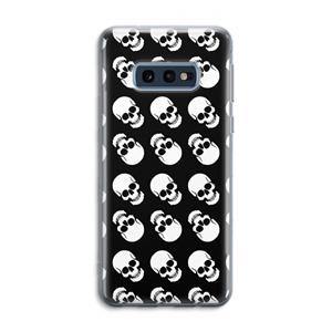 CaseCompany Musketon Skulls: Samsung Galaxy S10e Transparant Hoesje